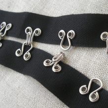 Hooks & Eyes Model 555