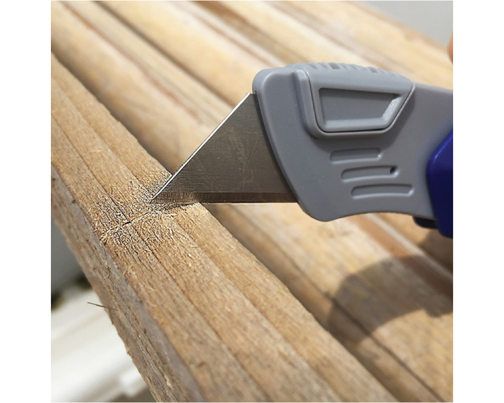 Lightweight Folding Utility Knife Cutter with 5 Blades - Image 6
