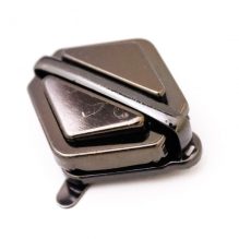 Magnet Clips for the side of handbag triangle Shape