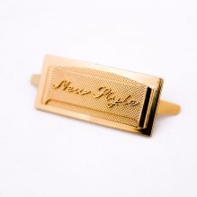 Badges, an external bag of, 8 different shapes, high quality