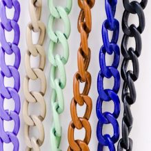 Multicolored aluminum chain