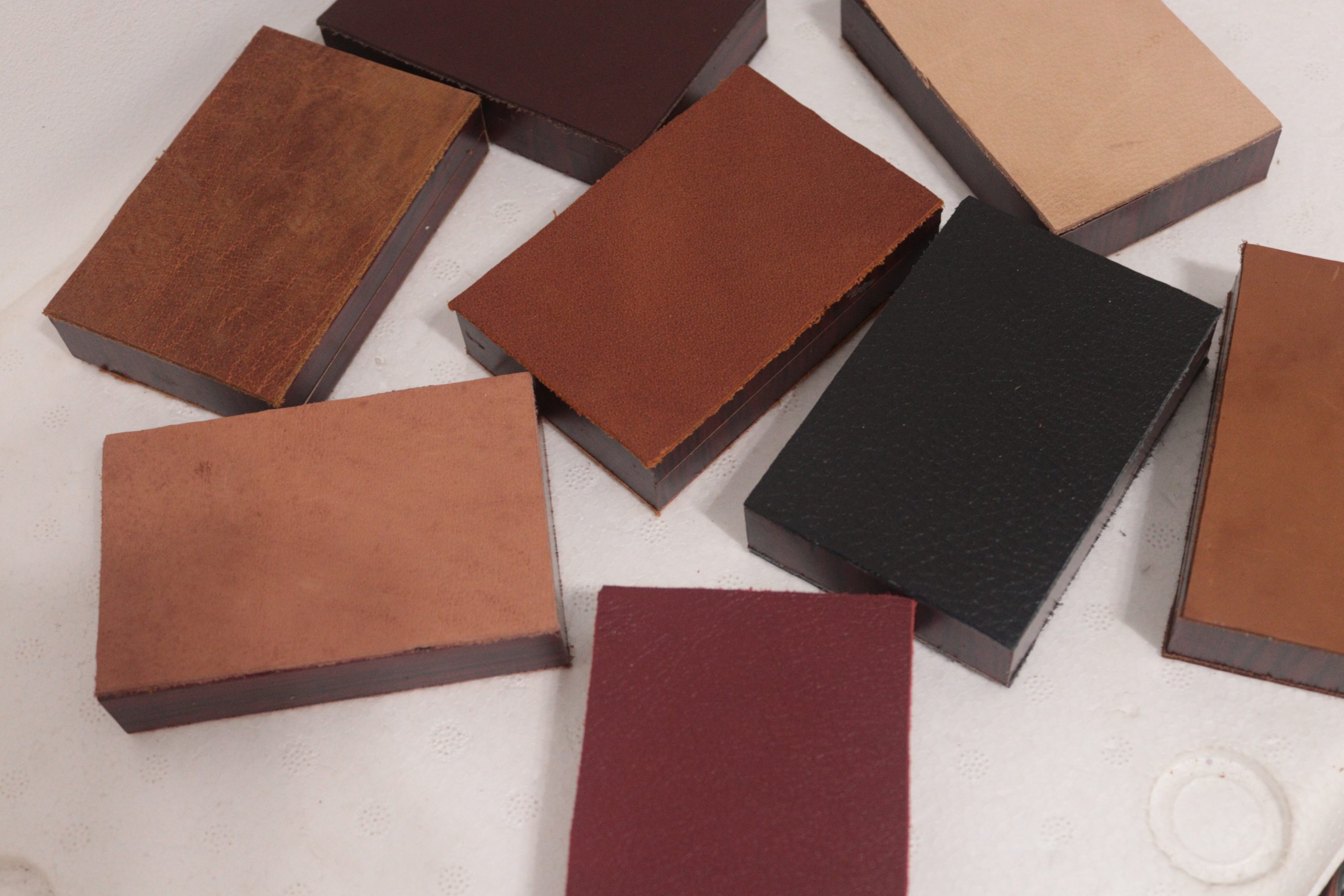 Wooden Gift Box Set Covered with Genuine Leather - Set of 5 Pieces - Image 2