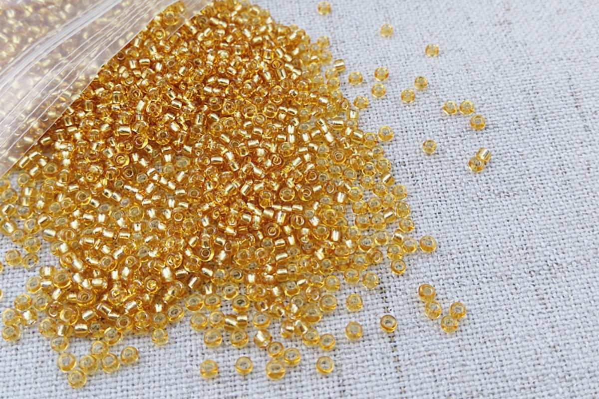2mm Small Round Transparent Miyano Beads - Image 3