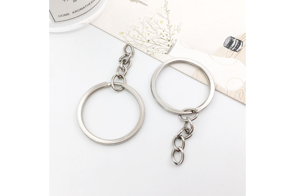 Metal Keyrings with Small Chain - Image 3