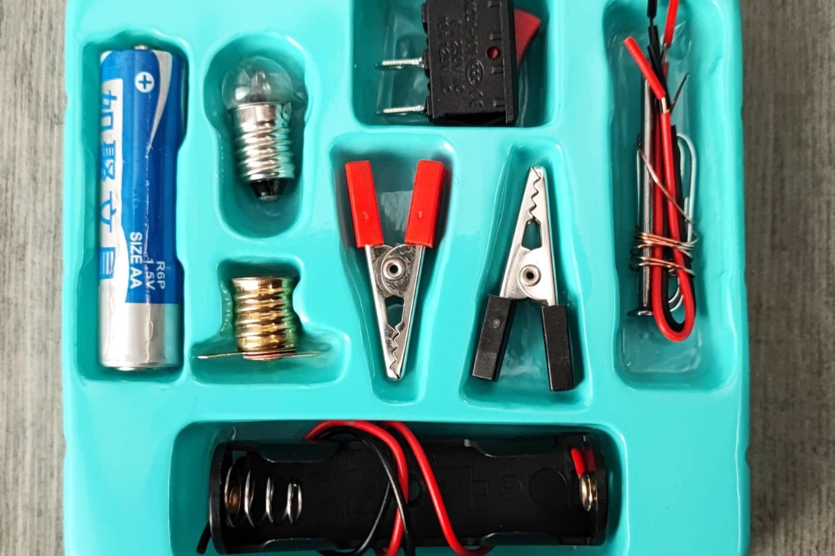 Scientific Experiment Kit - 10 Pieces - Image 5