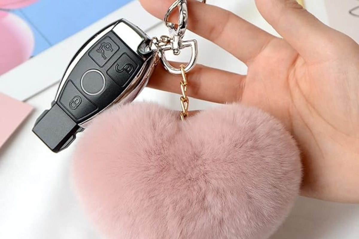 Heart-Shaped Metal Clasp - Durable and High-Quality - Image 4