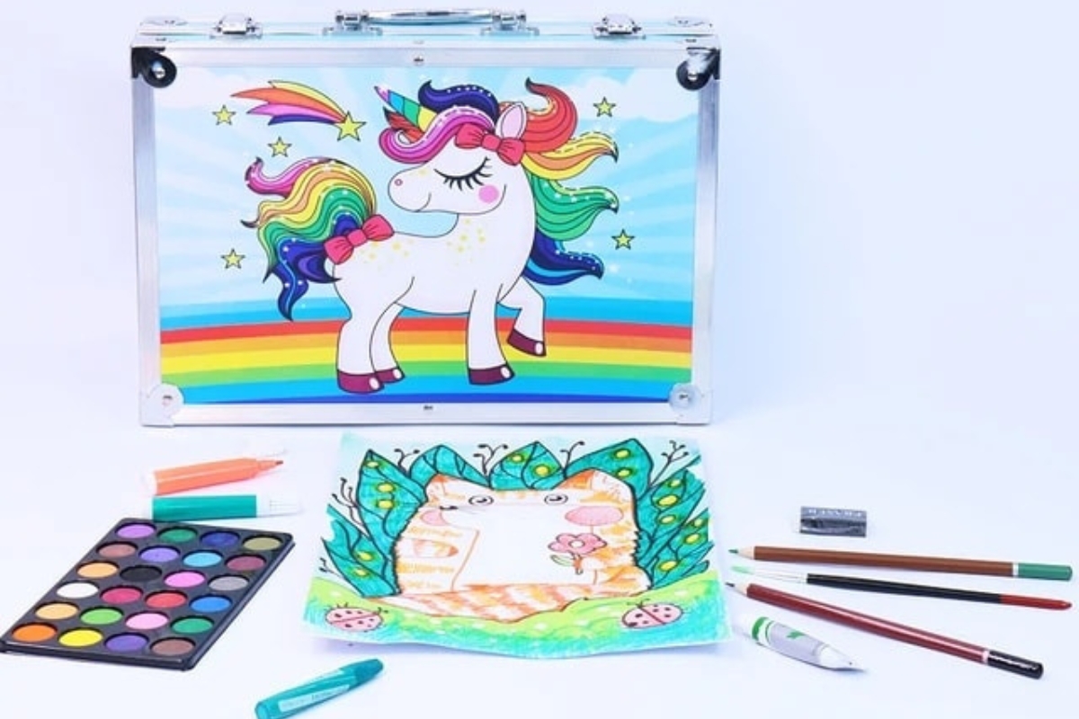 Multicolor Metal Student's Crayon Watercolor Pen Drawing Set - 145 Pieces - Image 5