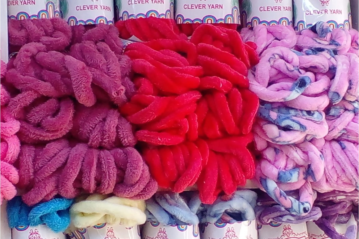 Bollar Clever Yarn - Various Colors - Image 7
