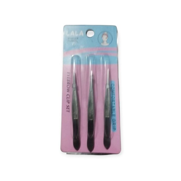 A set of tweezers